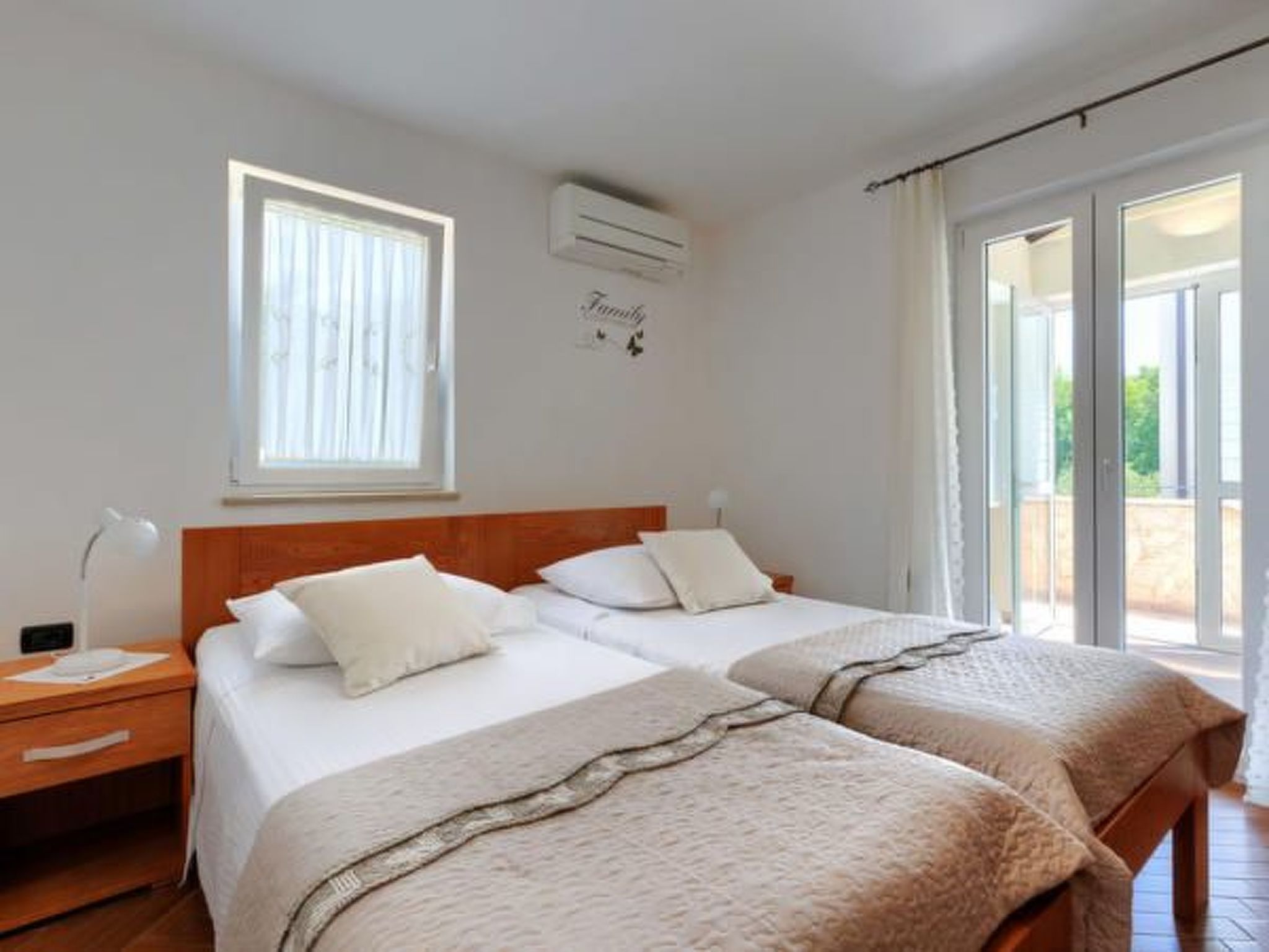 Villa 'Villa Mare' mit privatem Pool-Drinnen