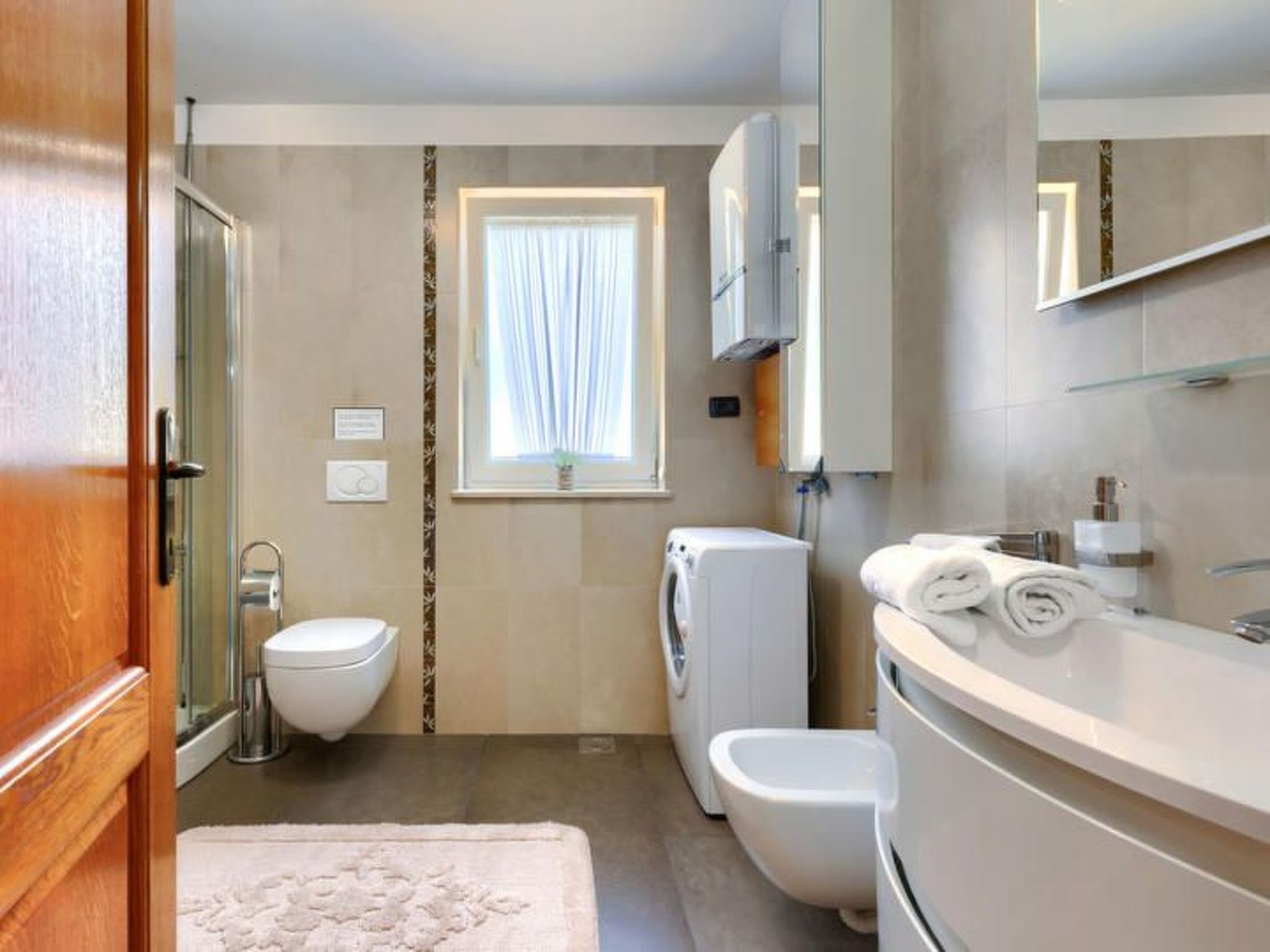 Villa 'Villa Mare' mit privatem Pool-Drinnen