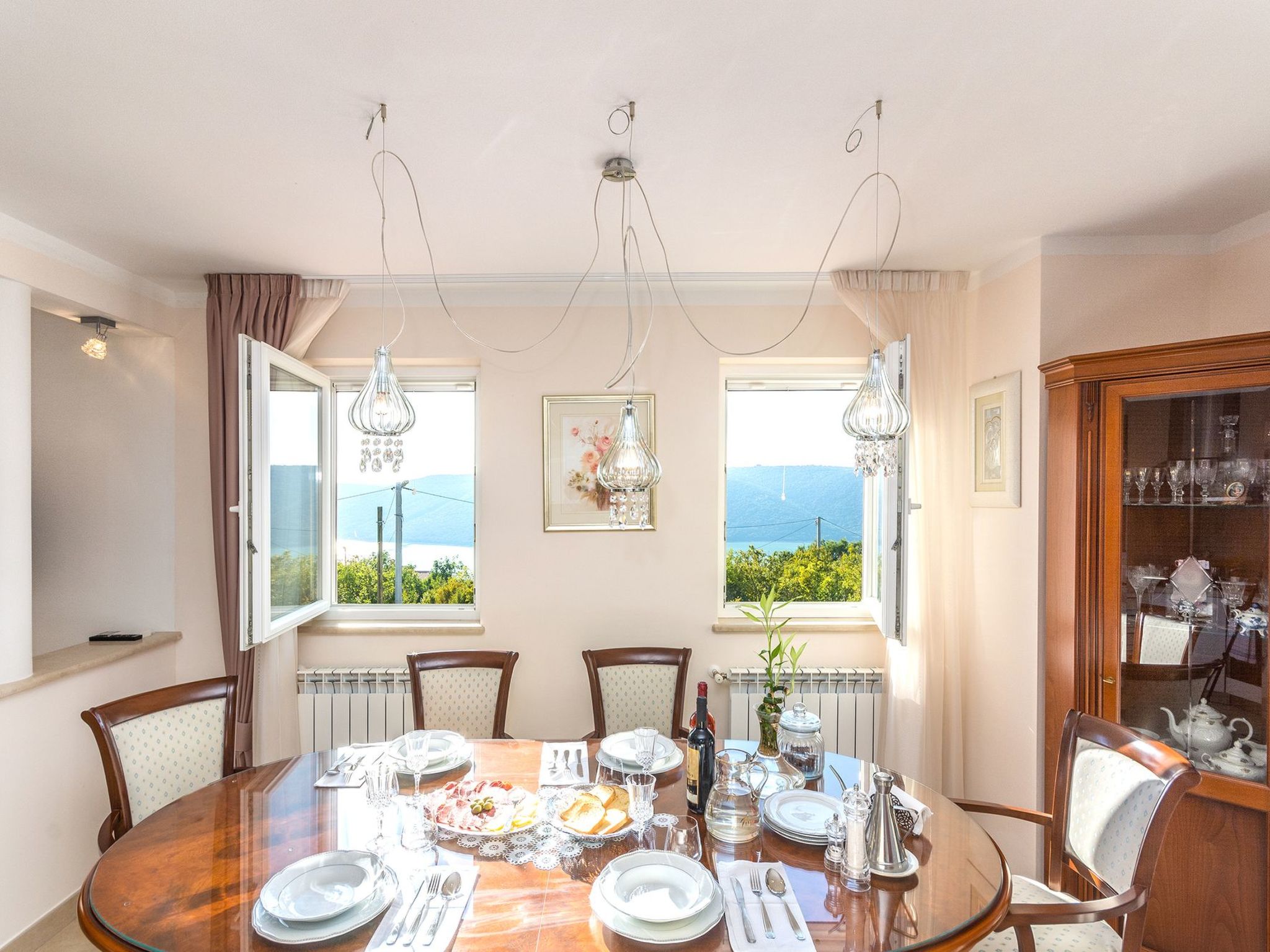 Villa 'Villa Mare' mit privatem Pool-Drinnen