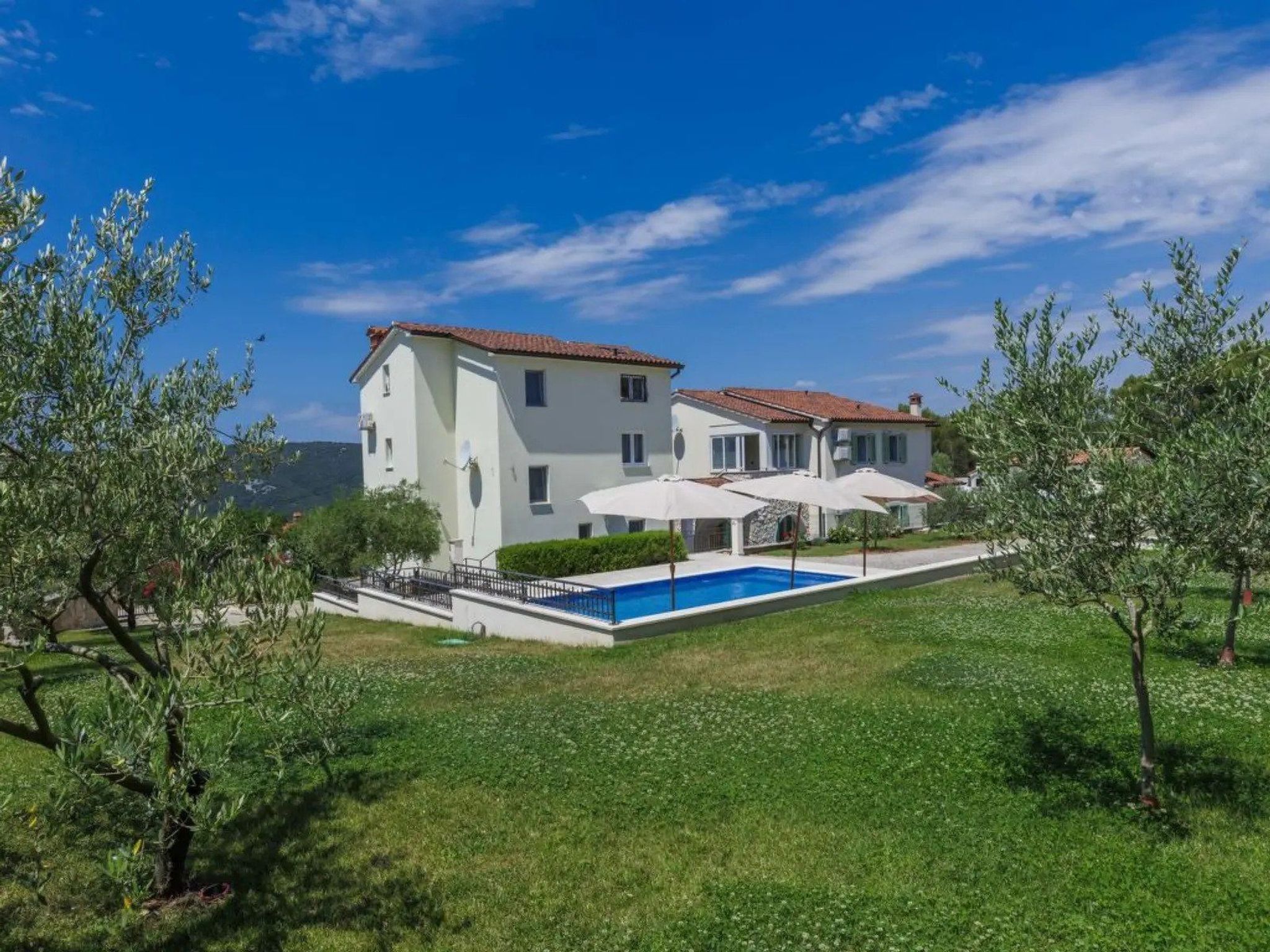 Schöne Villa Camellia mit privatem Pool-Drinnen