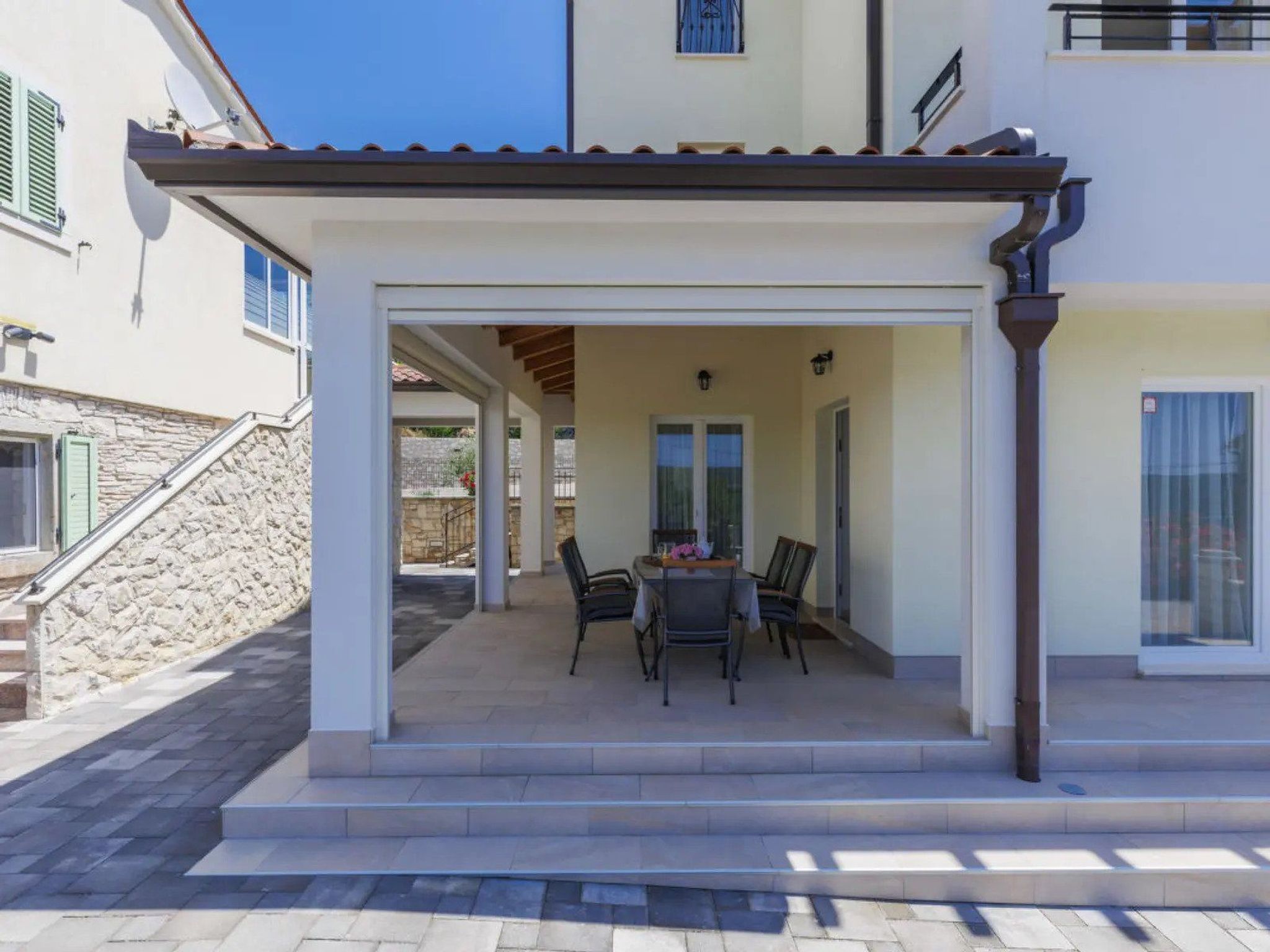 Schöne Villa Camellia mit privatem Pool-Drinnen