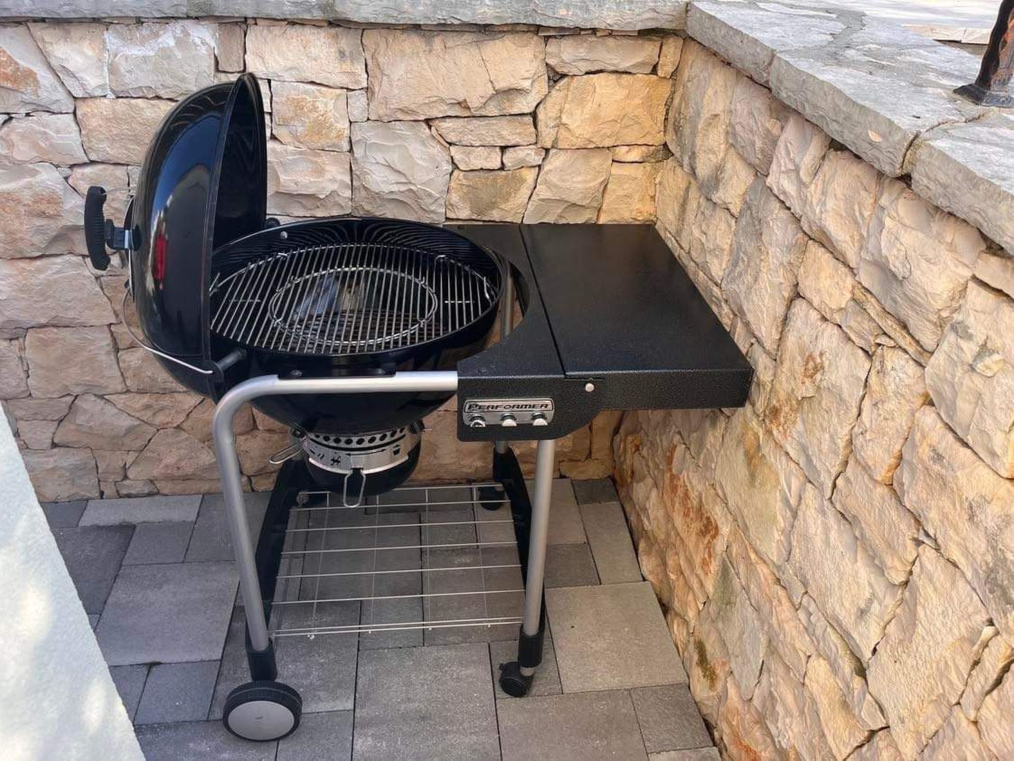 Schöne Villa Camellia mit privatem Pool-Drinnen