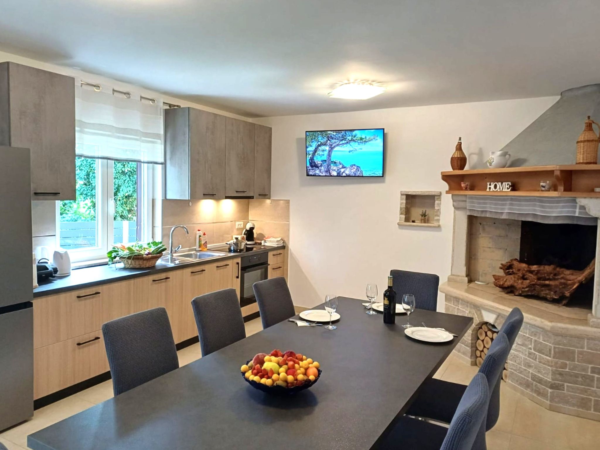 Maison Martina – Cuisine et coin repas, photo 3 sur 26