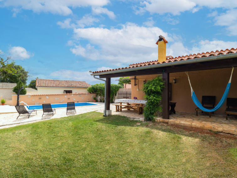Search and Stay destination Kožljani, Istarska županija - Croatia from AU$ 293. Hortensija (LBN397)