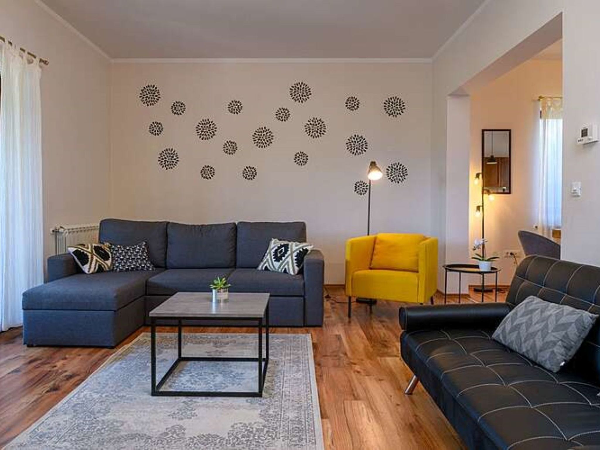 Komfortable, ruhige Erdgeschoss-Ferienwohnung-Drinnen