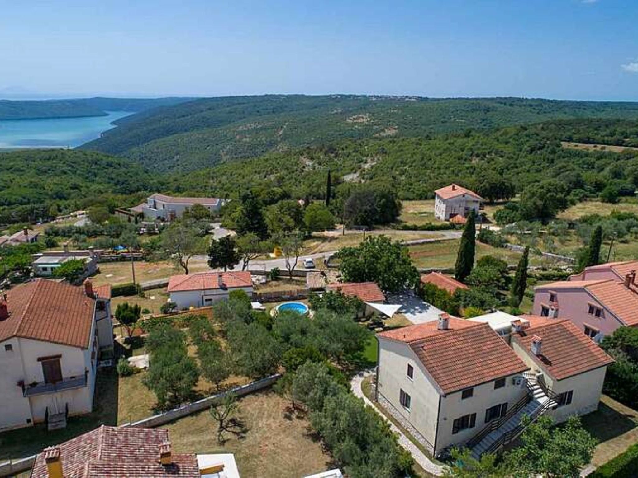 Komfortable, ruhige Erdgeschoss-Ferienwohnung-Drinnen