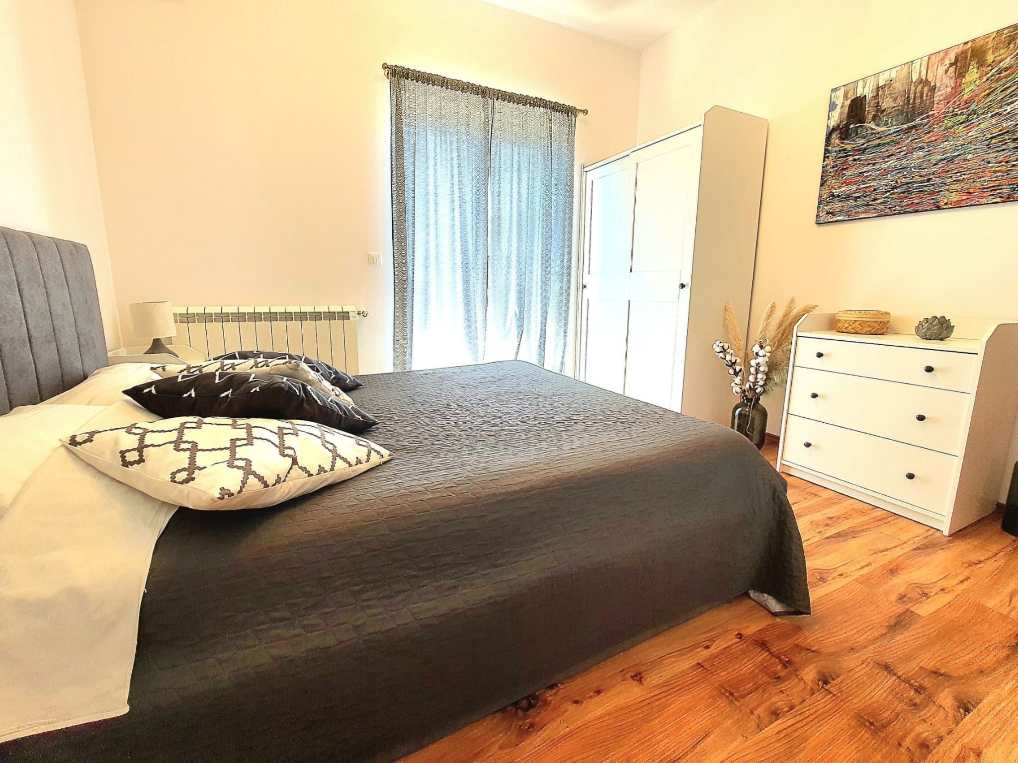 Komfortable, ruhige Erdgeschoss-Ferienwohnung-Drinnen