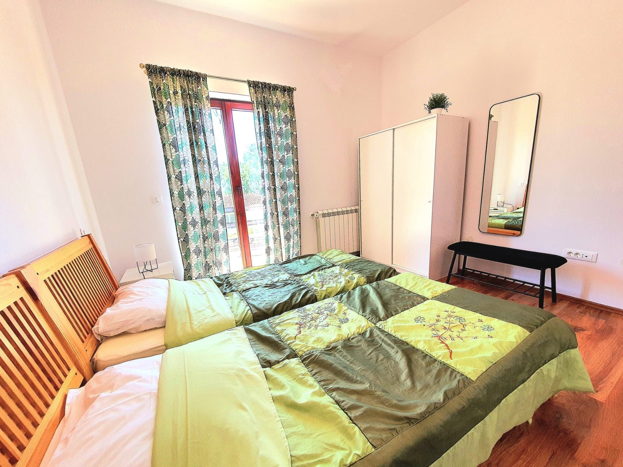 Komfortable, ruhige Erdgeschoss-Ferienwohnung-Drinnen