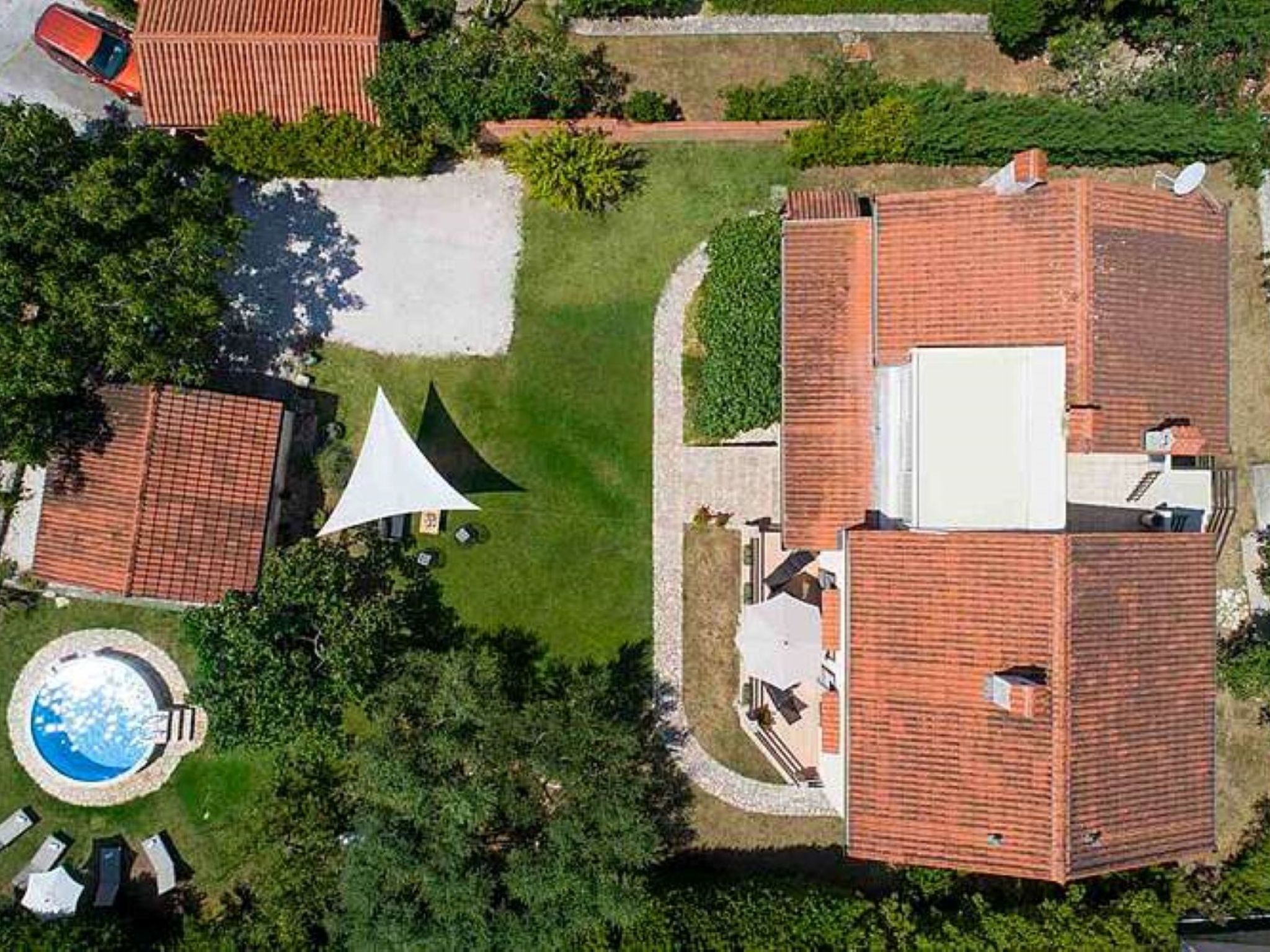 Komfortable, ruhige Erdgeschoss-Ferienwohnung-Drinnen