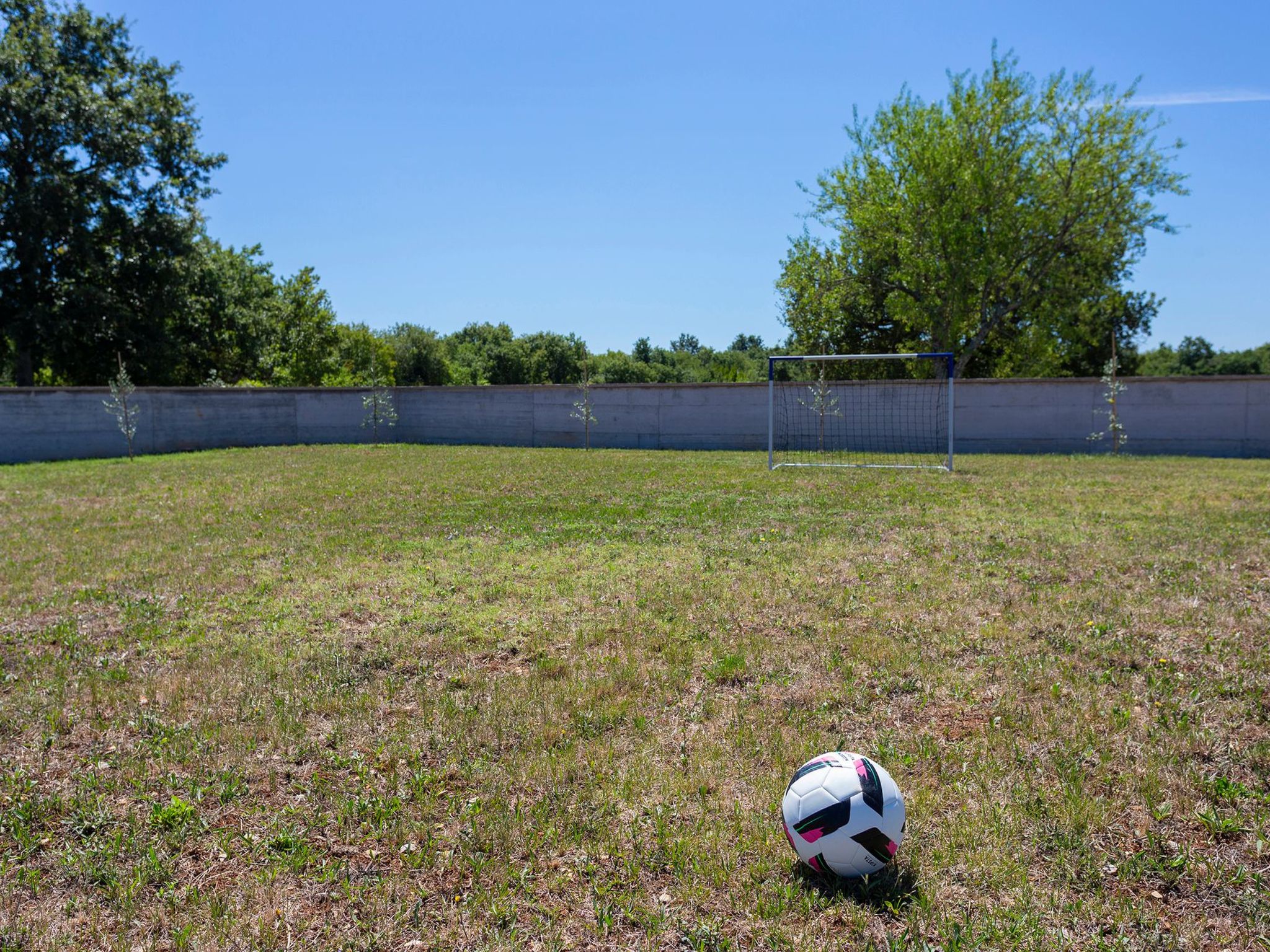 "Luxuriöse App. mit Pool"-Binnen