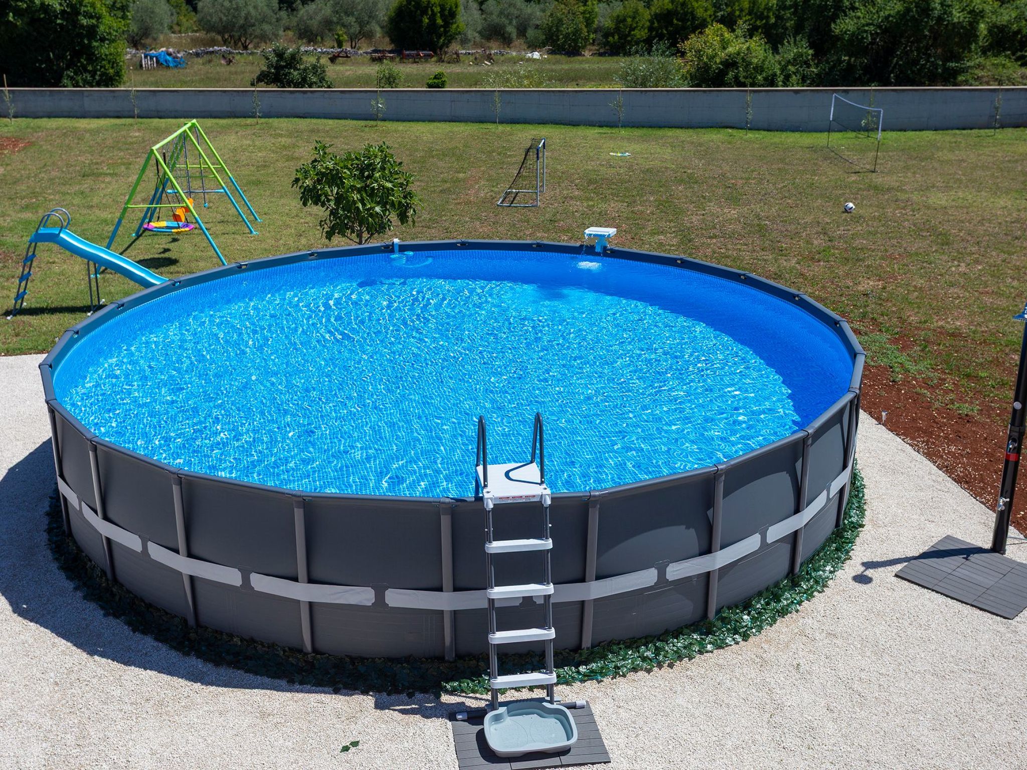 "Luxuriöse App. mit Pool"-Binnen