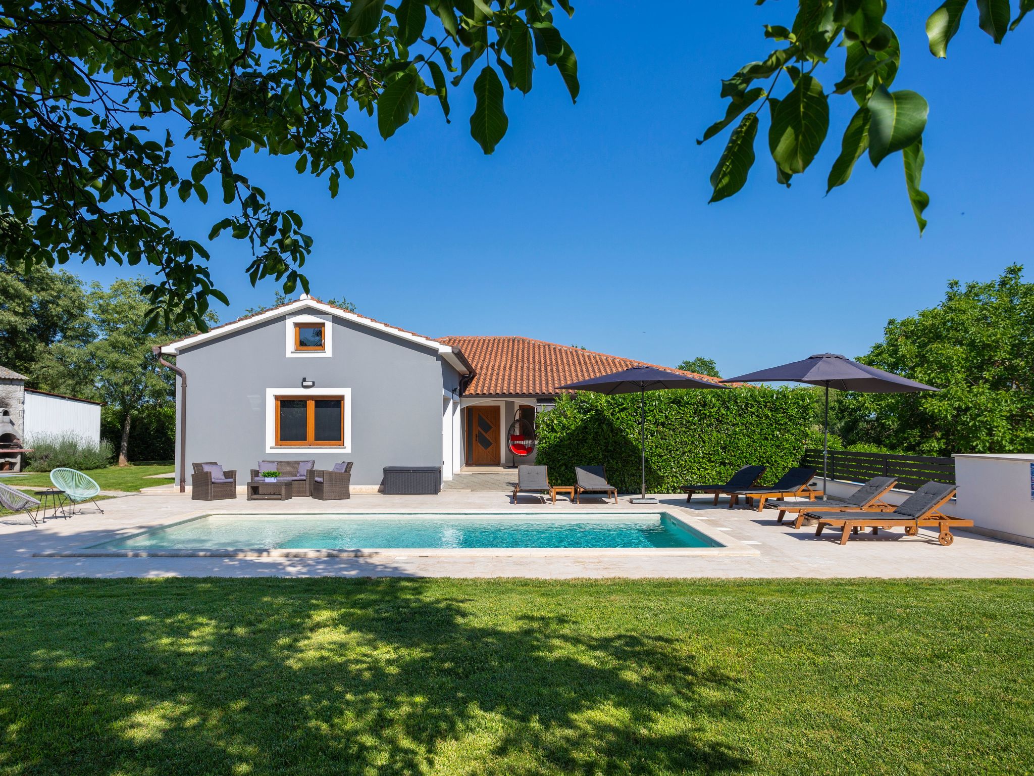 Villa Anavi mit privatem Pool und großem Garten-Binnen