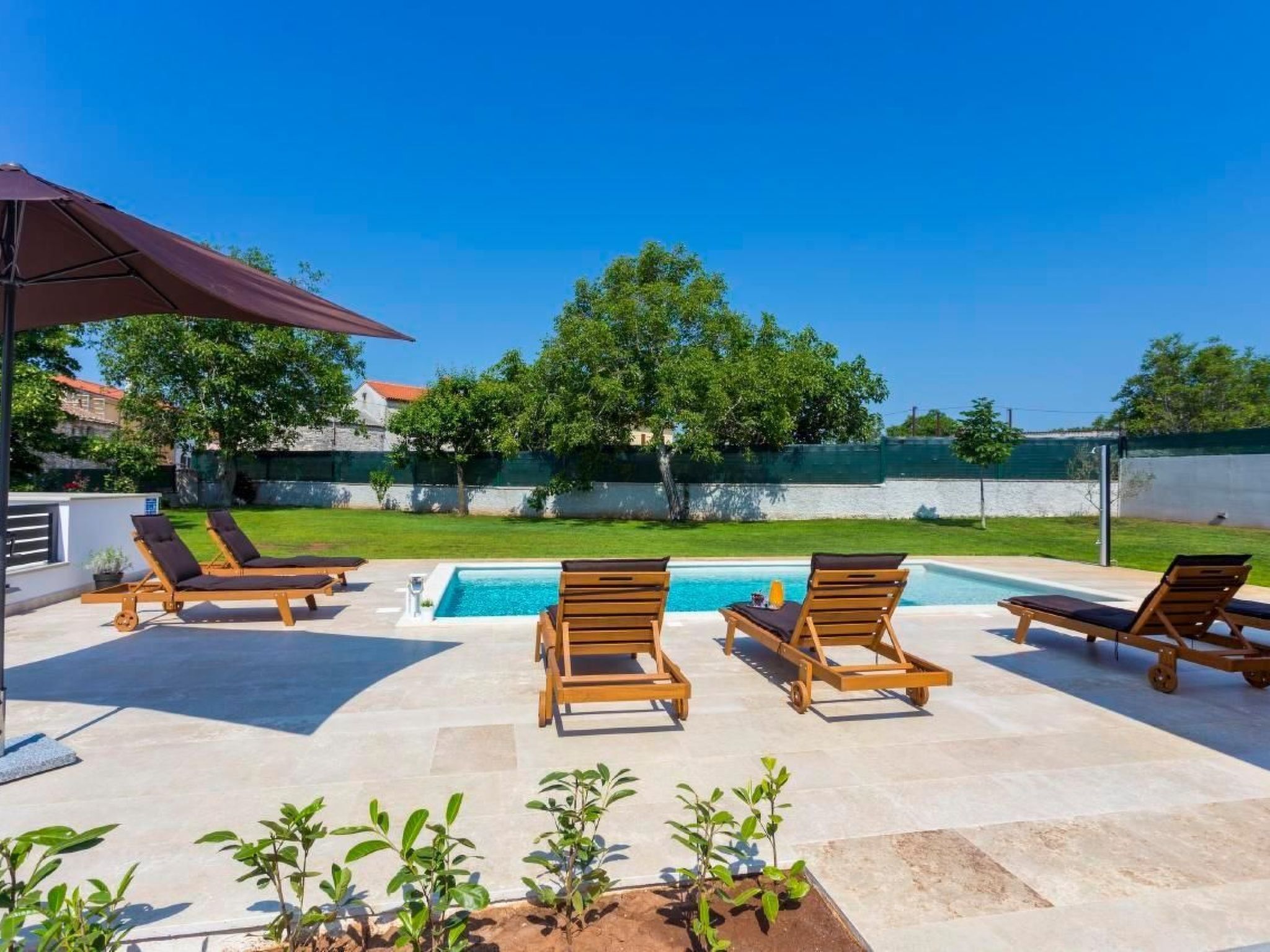 Villa Anavi mit privatem Pool und großem Garten-Binnen