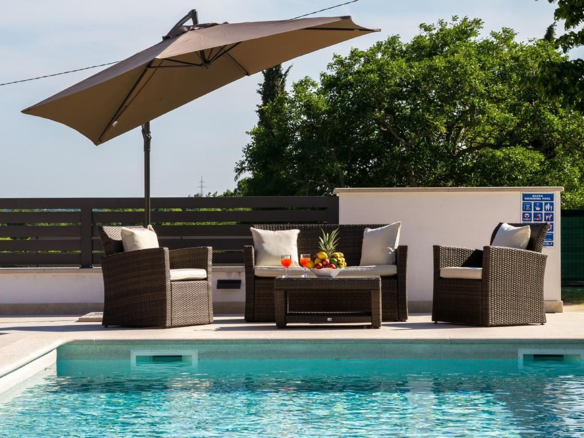 Villa Anavi mit privatem Pool und großem Garten-Binnen