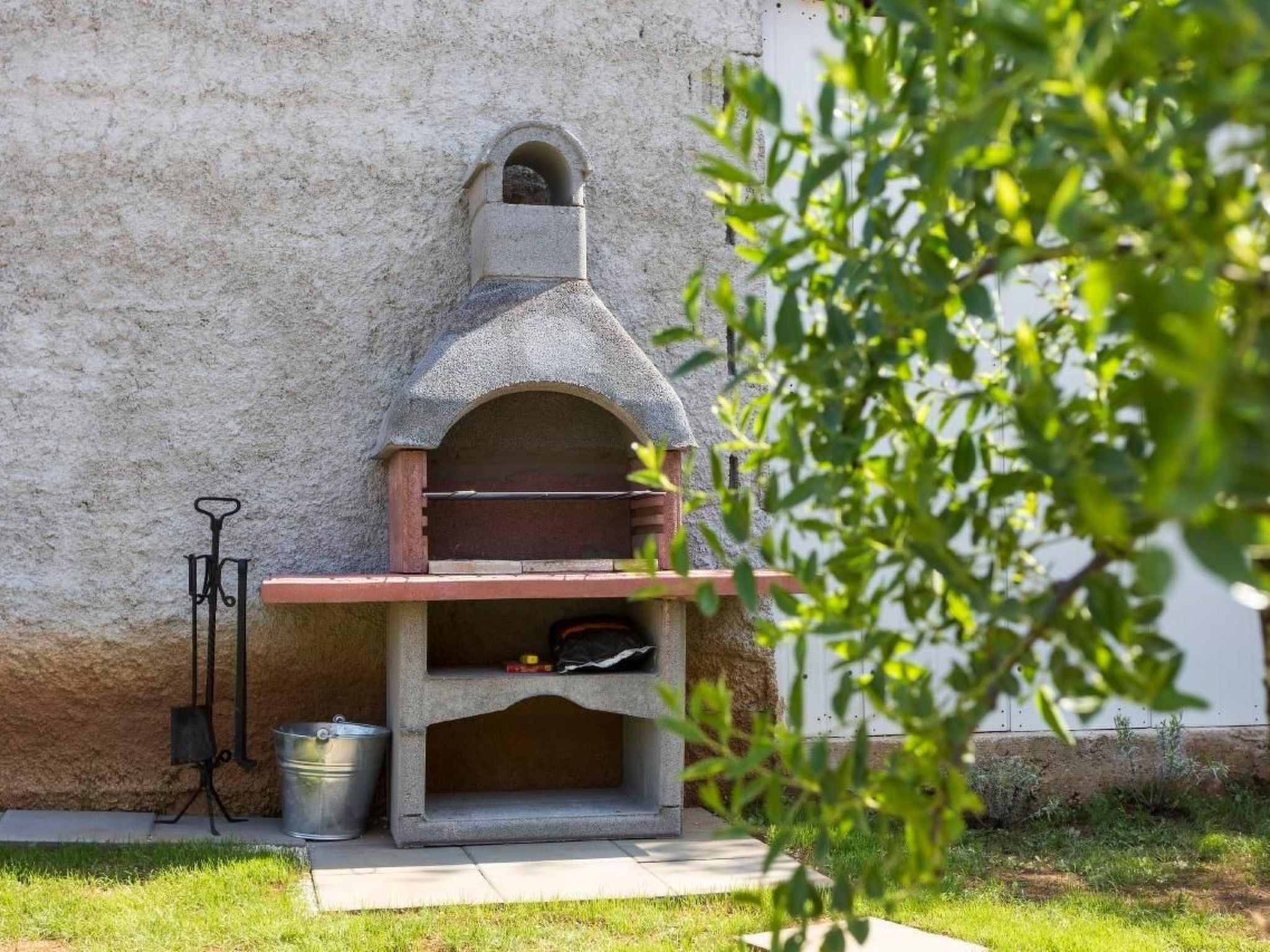 Villa Anavi mit privatem Pool und großem Garten-Binnen