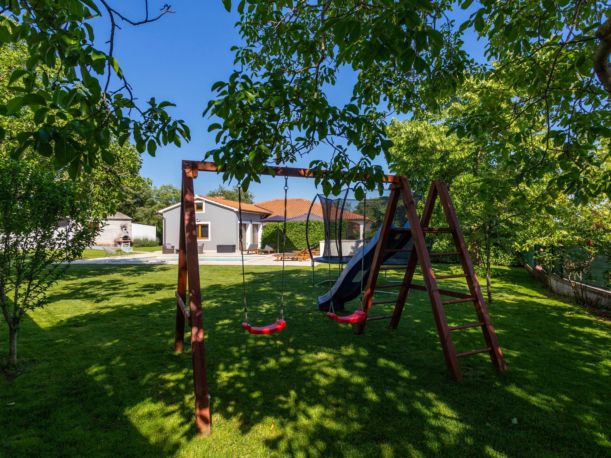 Villa Anavi mit privatem Pool und großem Garten-Binnen