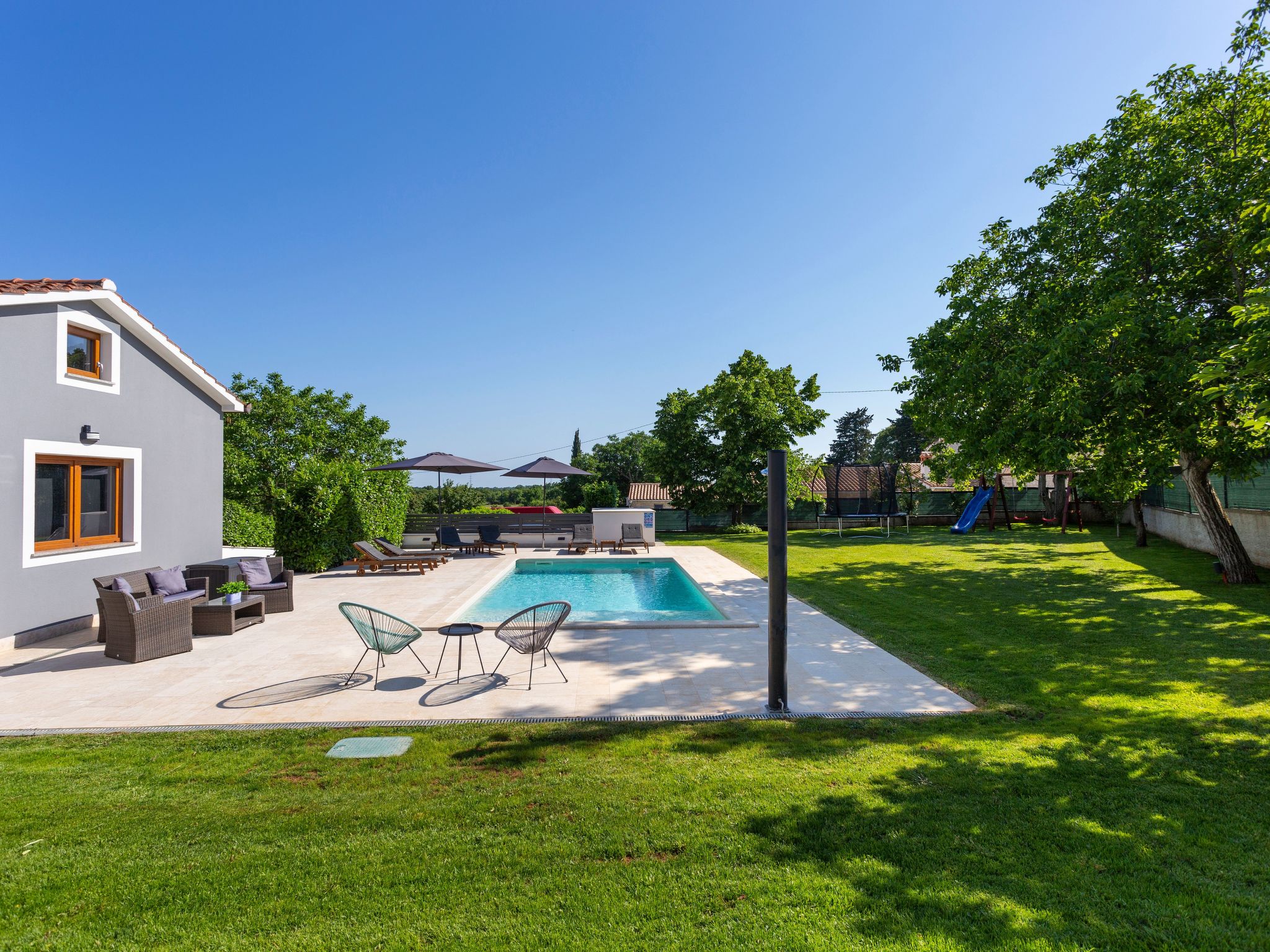 Villa Anavi mit privatem Pool und großem Garten-Binnen