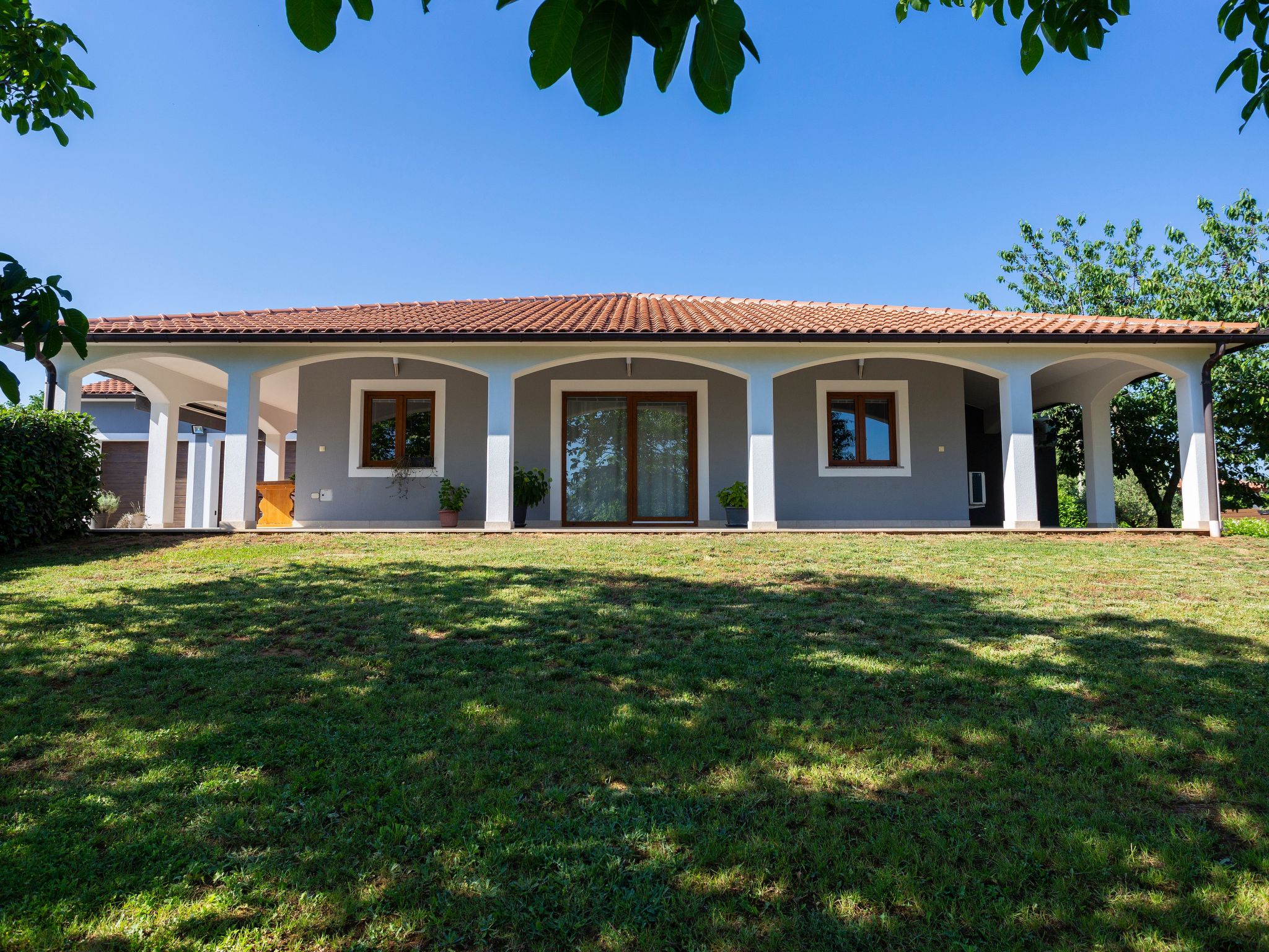 Villa Anavi mit privatem Pool und großem Garten-Binnen