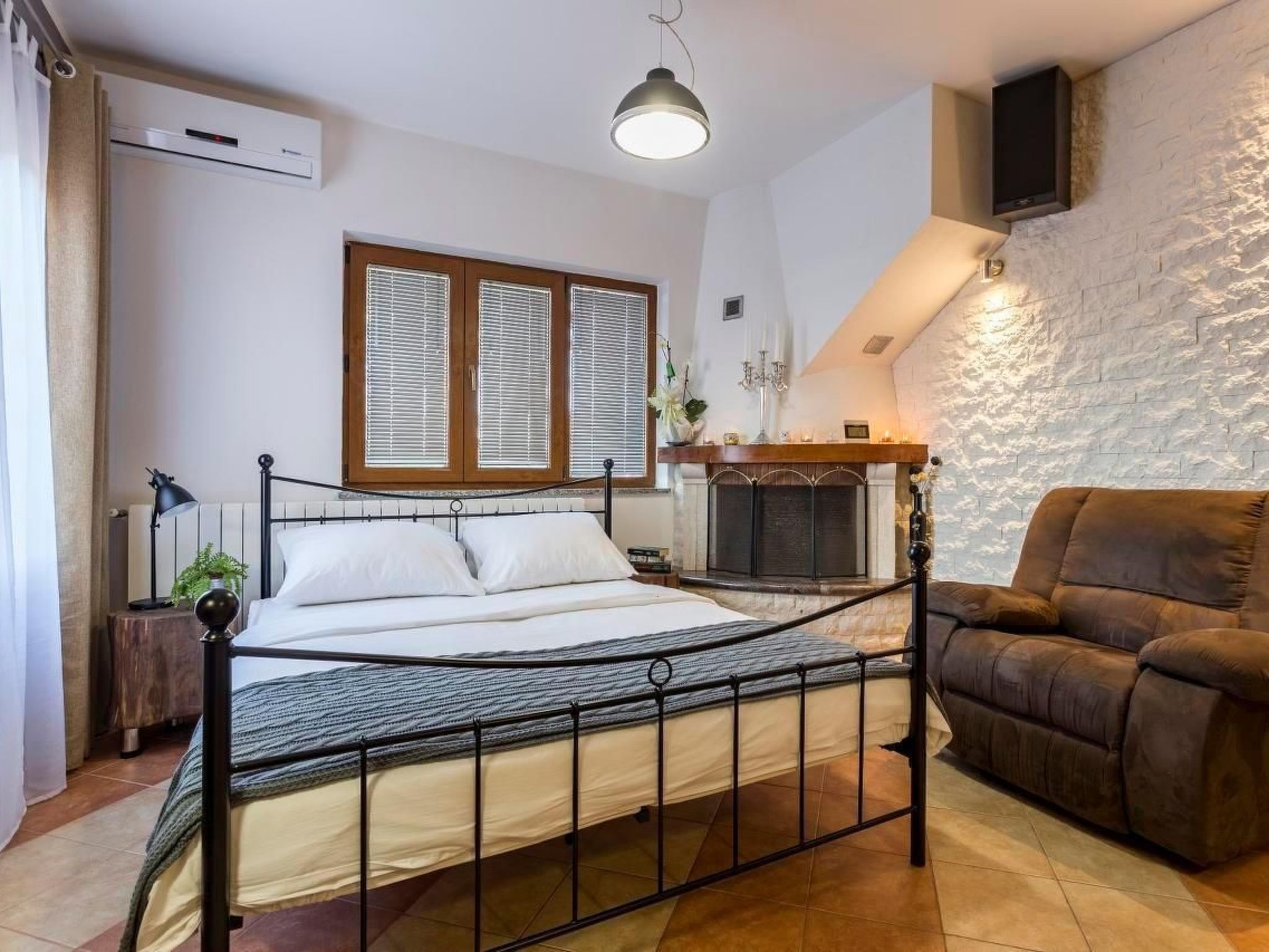 Villa Anavi mit privatem Pool und großem Garten-Binnen