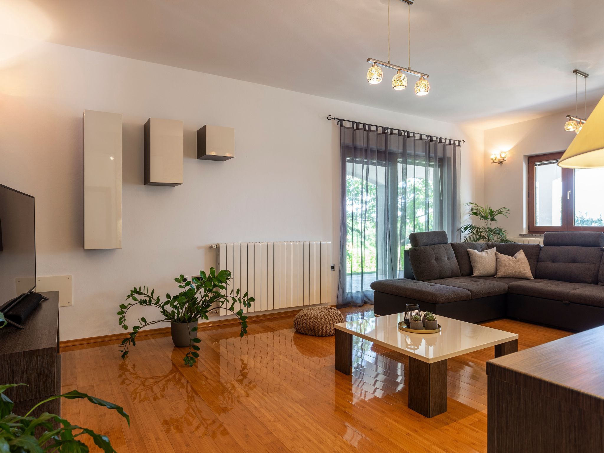 Villa Anavi mit privatem Pool und großem Garten-Binnen