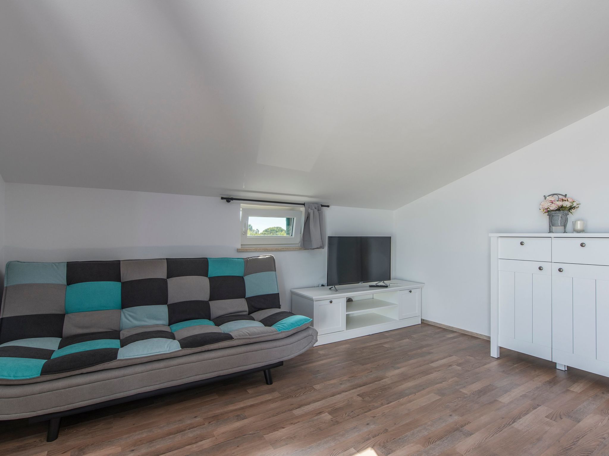 Kuca Renata-Image-tags.info