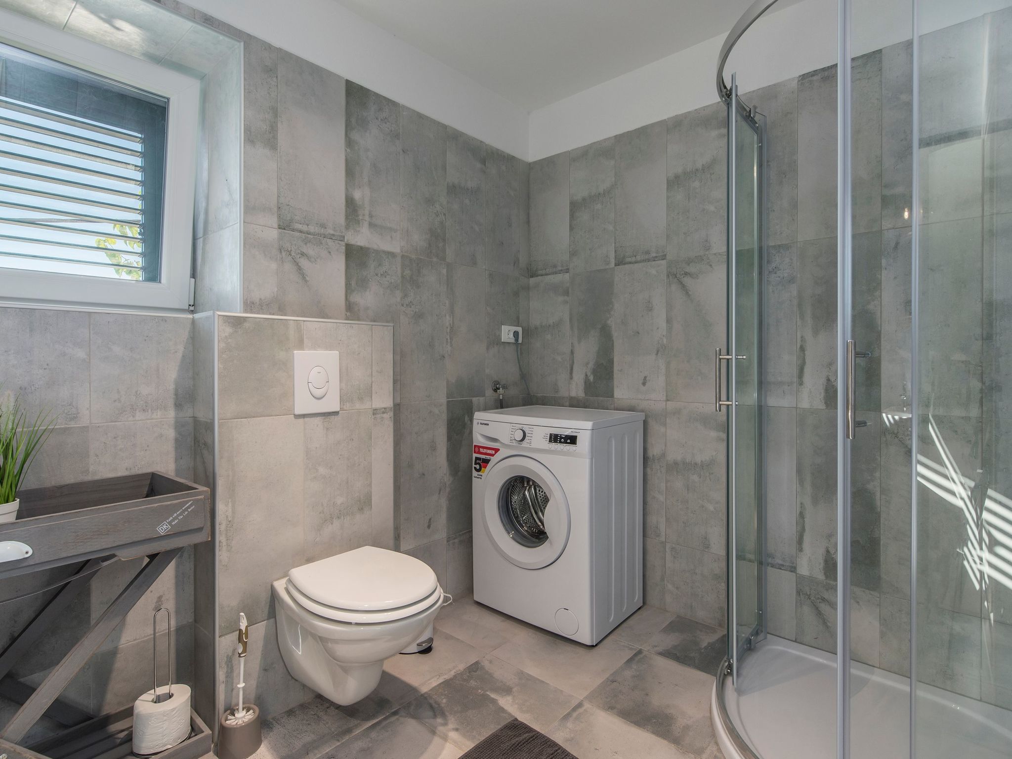 Kuca Renata-Image-tags.info