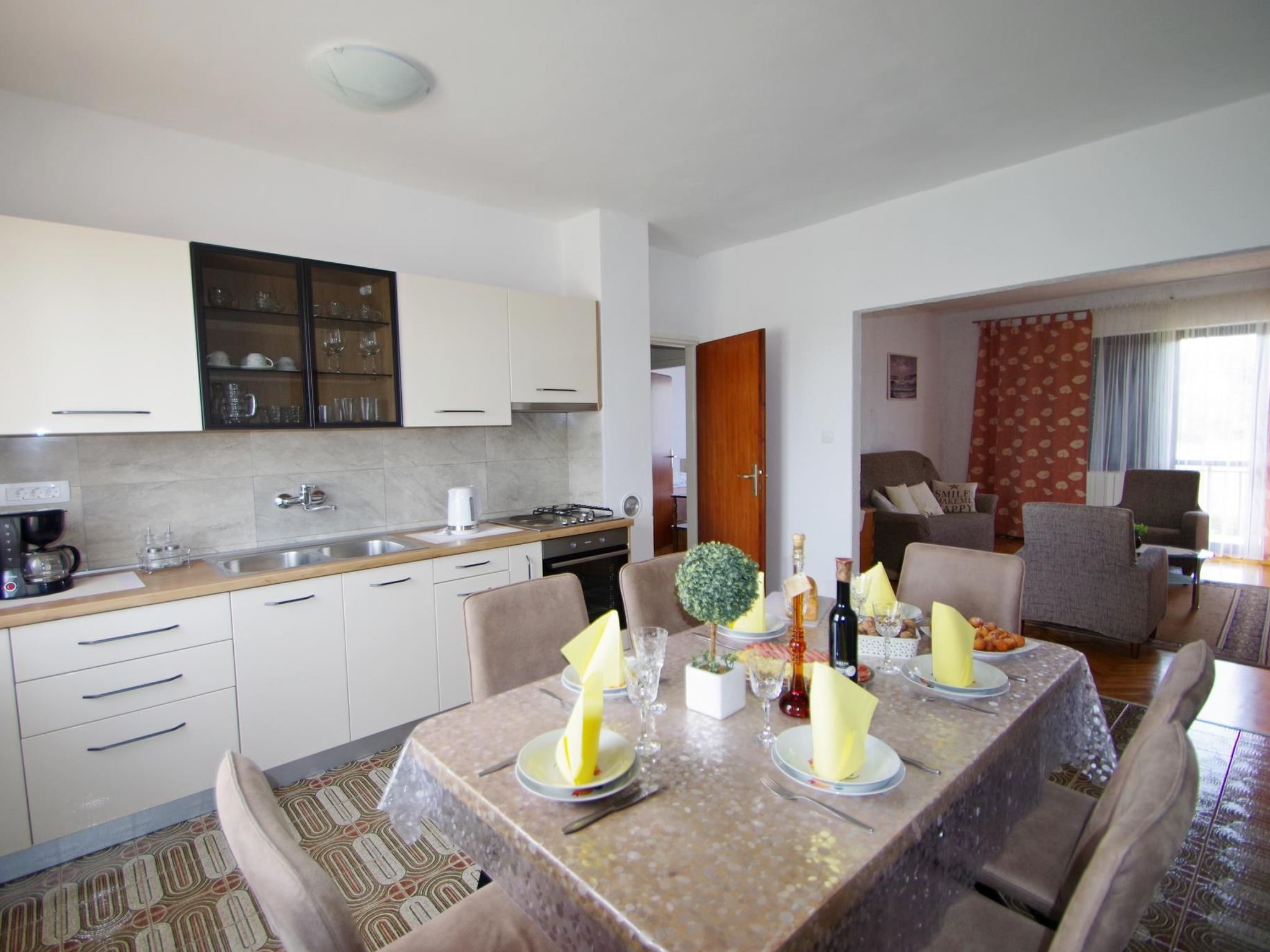 Ruhige Wohnung in dem charmanten Dorf Škitača-Drinnen