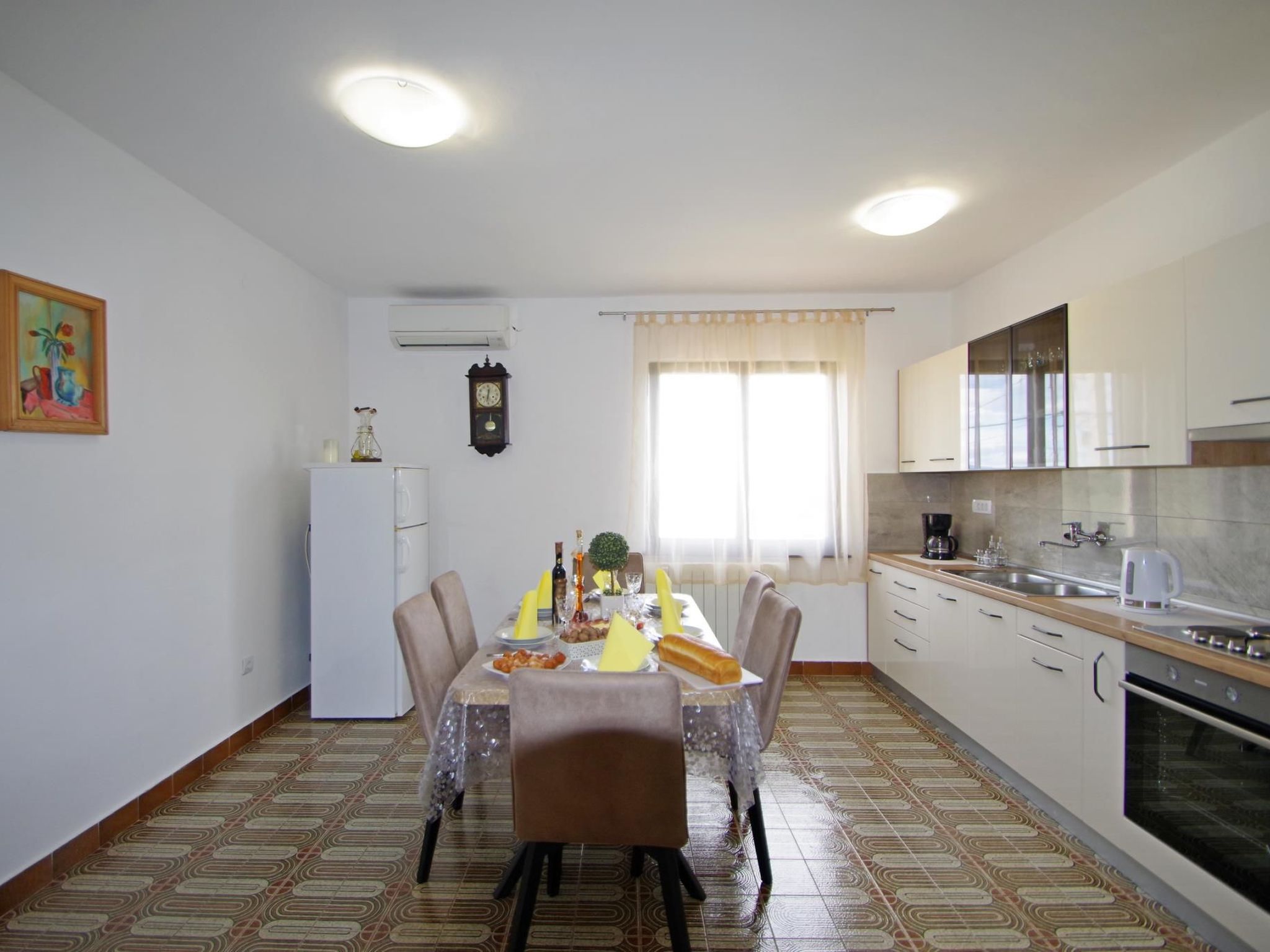 Ruhige Wohnung in dem charmanten Dorf Škitača-Drinnen