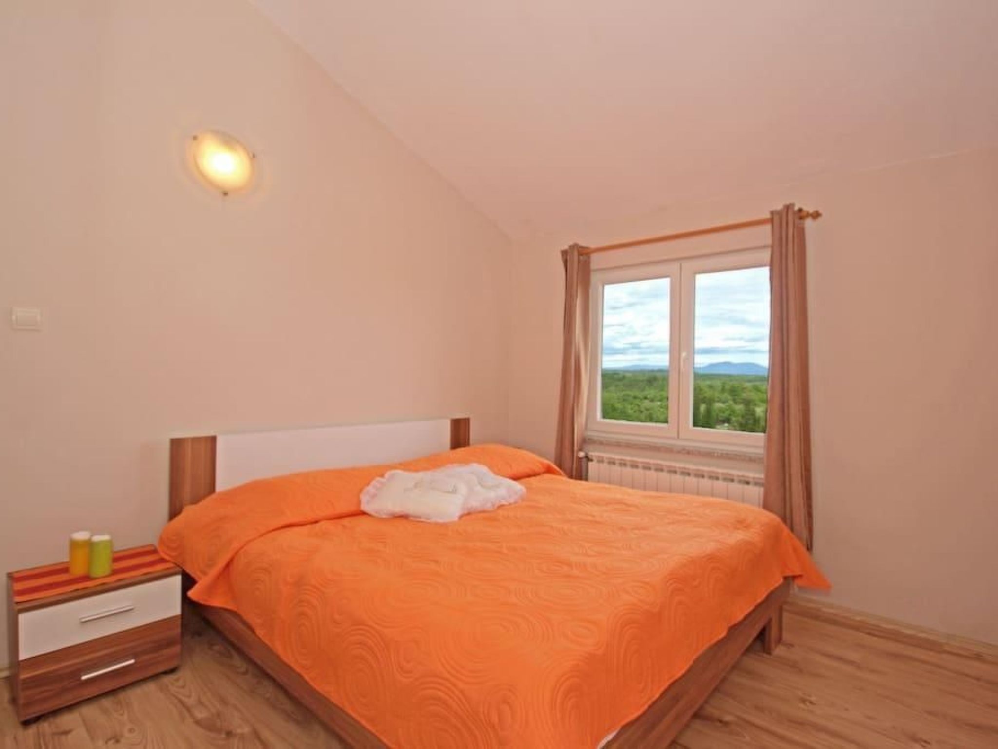 3-Schlafzimmer-Wohnung mit Gemeinschaftspool-Image-tags.info