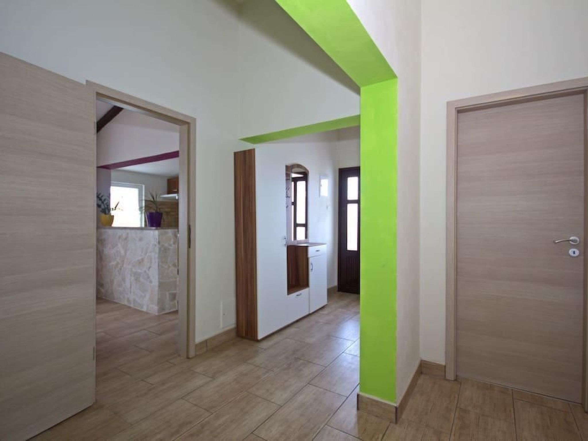 3-Schlafzimmer-Wohnung mit Gemeinschaftspool-Image-tags.info