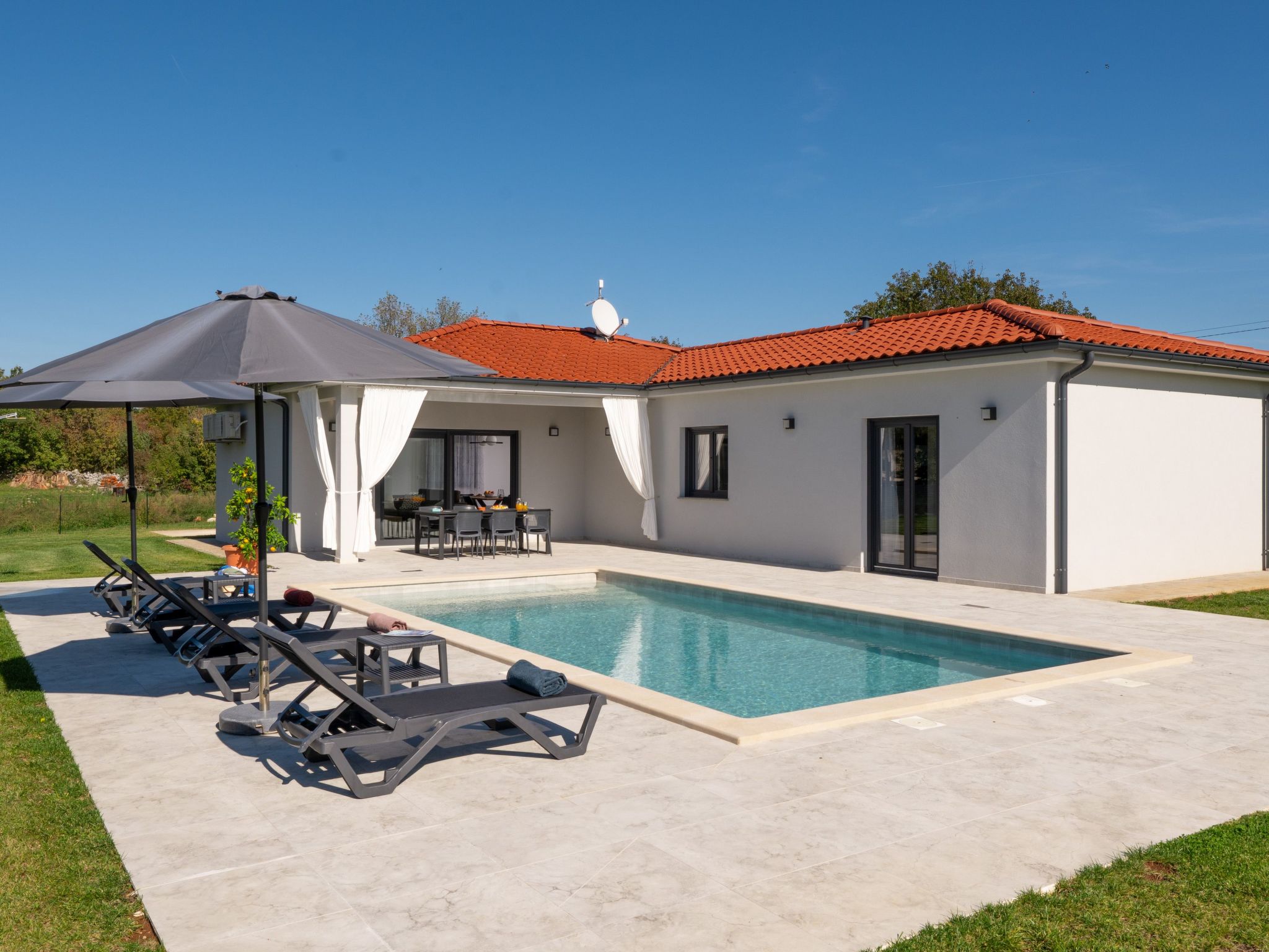 Moderne Villa bei Barban-Binnen