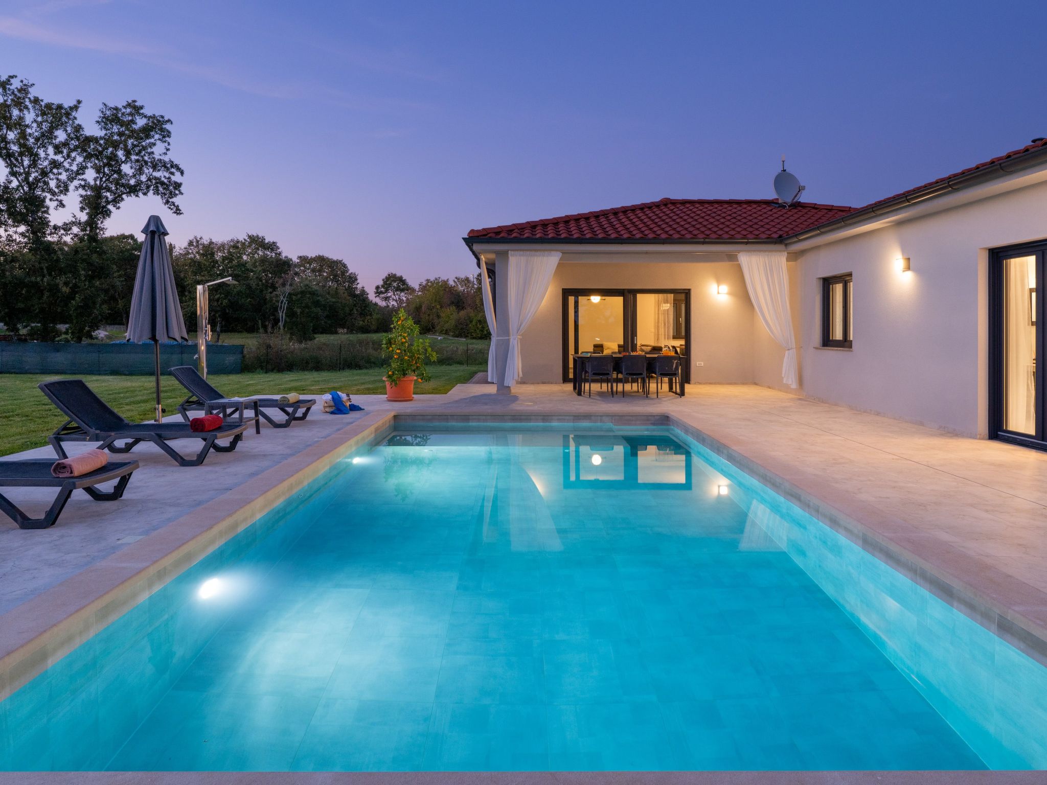 Moderne Villa bei Barban-Binnen