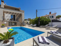Albona Luna: Moderne vakantiewoning met privézwembad nabij Labin - thumbnail 1