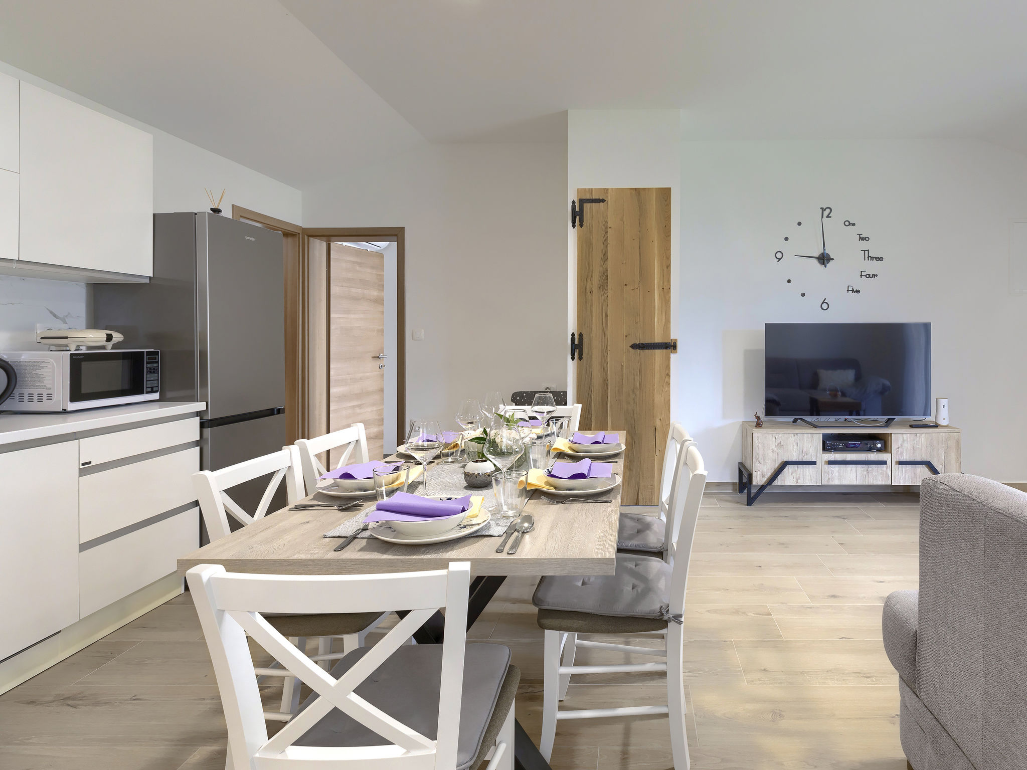 Kitchen / Dining Room