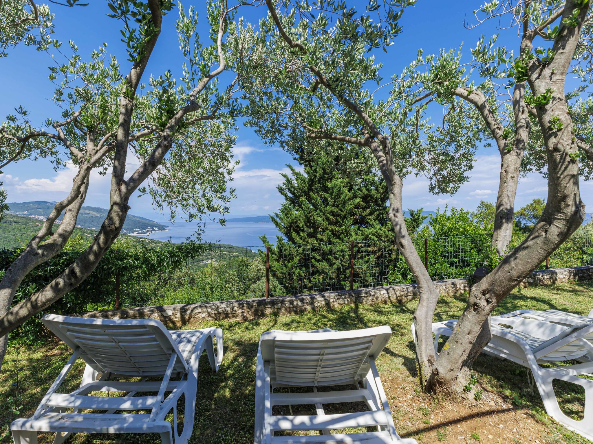 Lado Mediterraneo - Buiten
