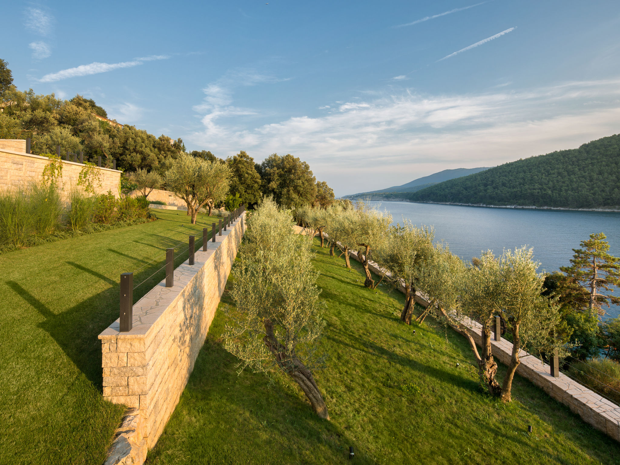 Photo of Vlastelini II