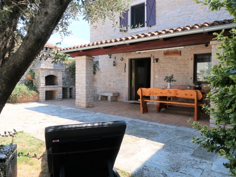Search and Stay destination Kožljani, Istarska županija - Croatia from AU$ 100. Lara (LBN362)