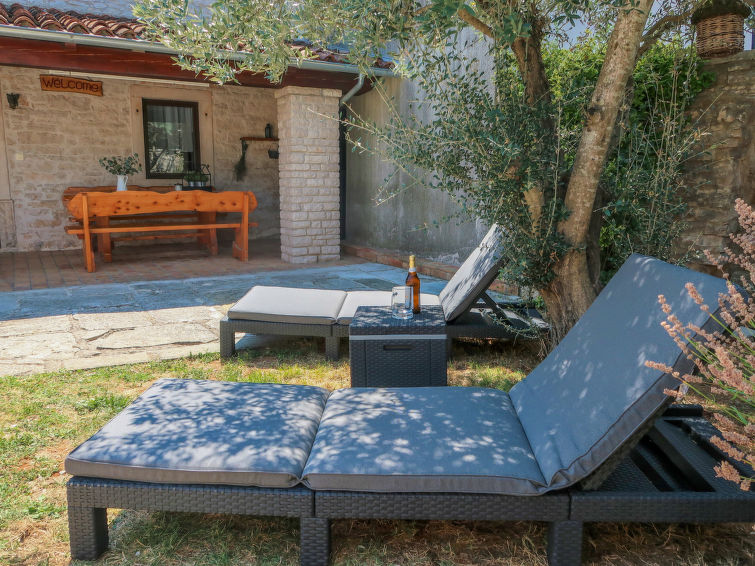 Search and Stay destination Kožljani, Istarska županija - Croatia from AU$ 100. Lara (LBN362)
