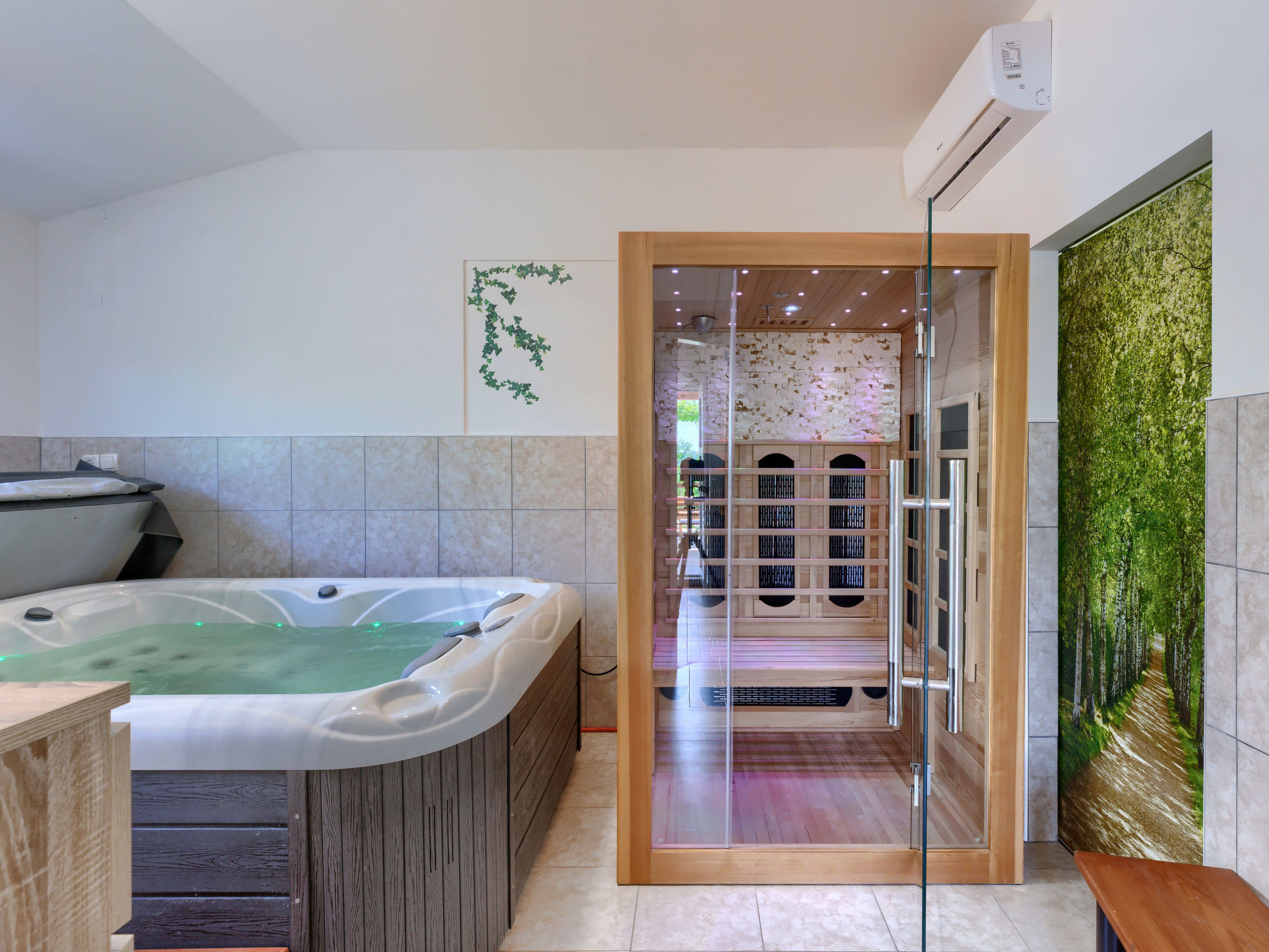 Bathroom / Wellness