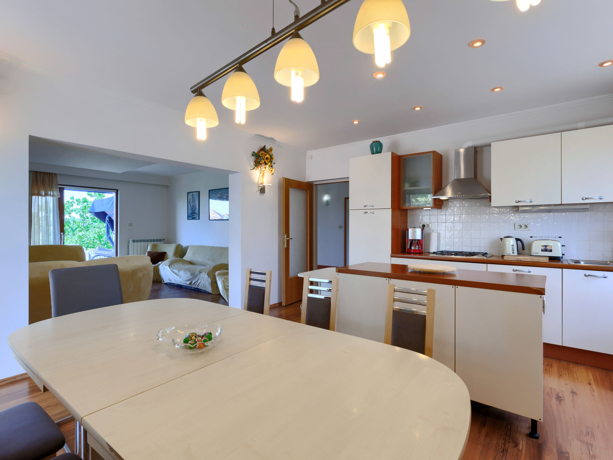 Kitchen / Dining Room