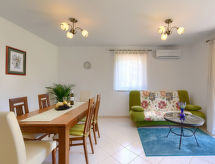 Vrijstaande vakantiewoning met privézwembad nabij Labin en Rabac - thumbnail 6