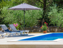 Vrijstaande vakantiewoning met privézwembad nabij Labin en Rabac - thumbnail 4