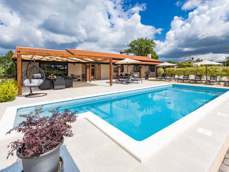 Whirlpool & luxe in Villa Venezia: ruim vakantiehuis in Labin in Labin