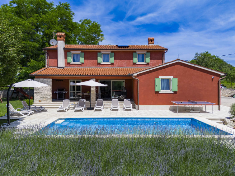 Wellness & Luxe: Ruim vakantiehuis met privézwembad in Labin in Labin