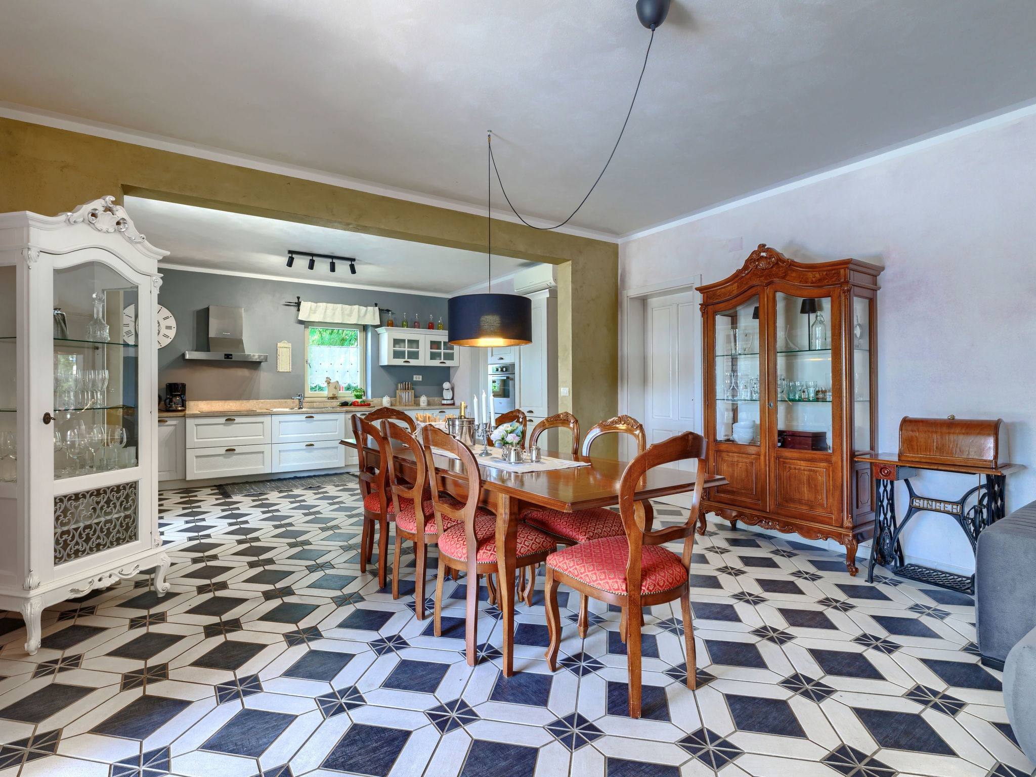 Kitchen / Dining Room