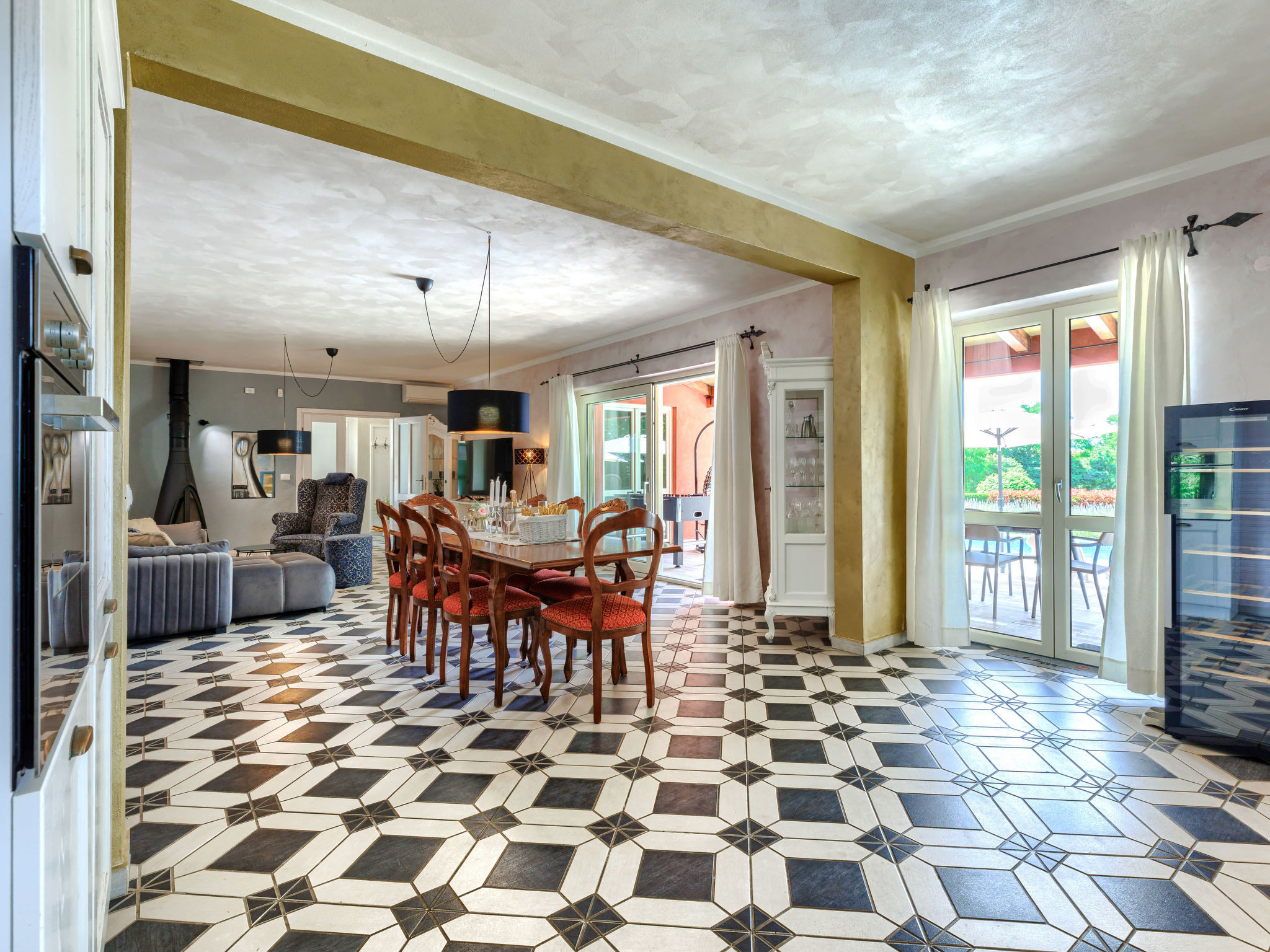 Kitchen / Dining Room
