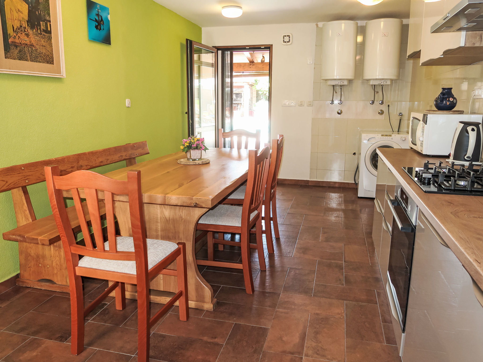 Kitchen / Dining Room