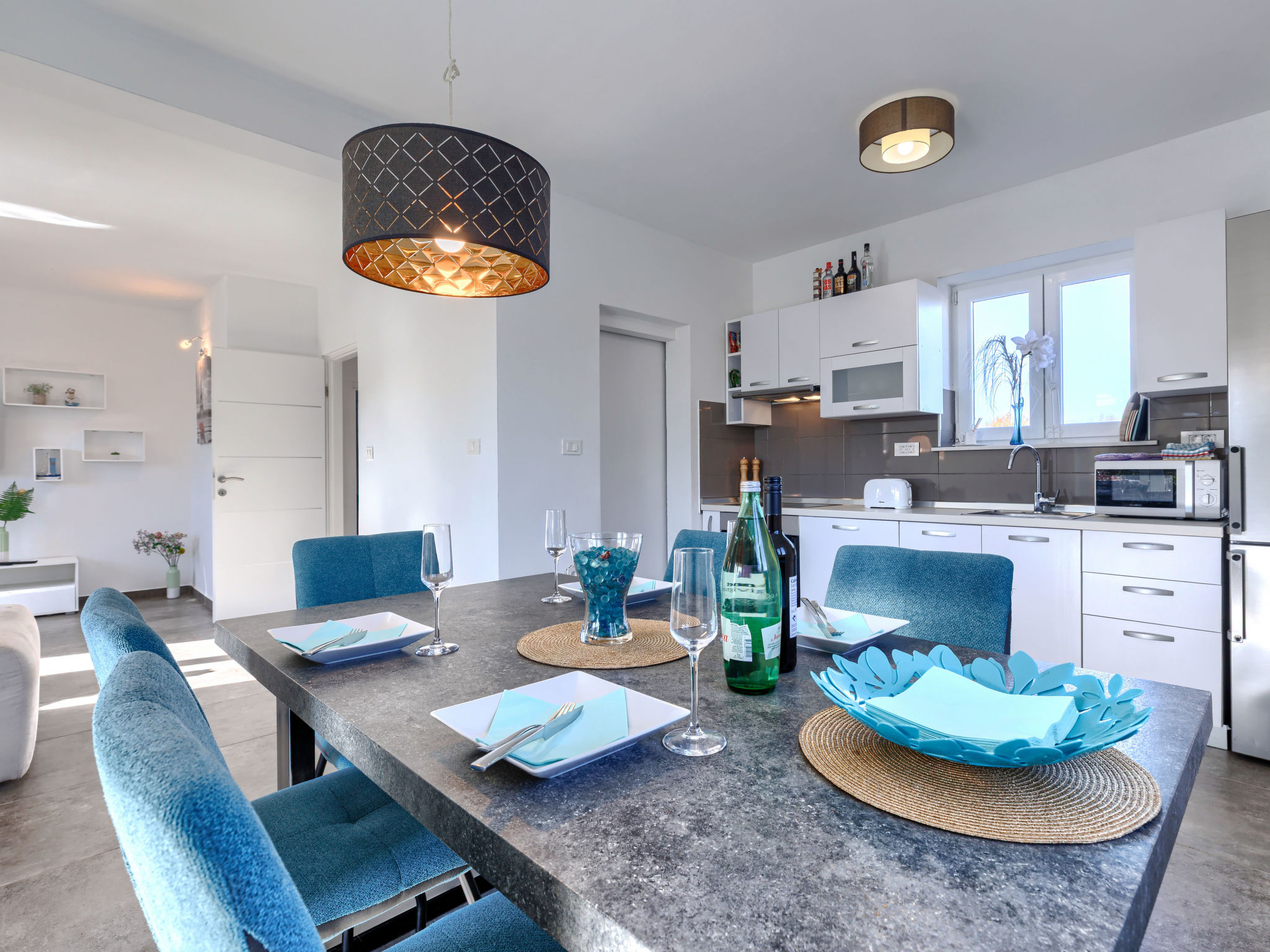 Kitchen / Dining Room