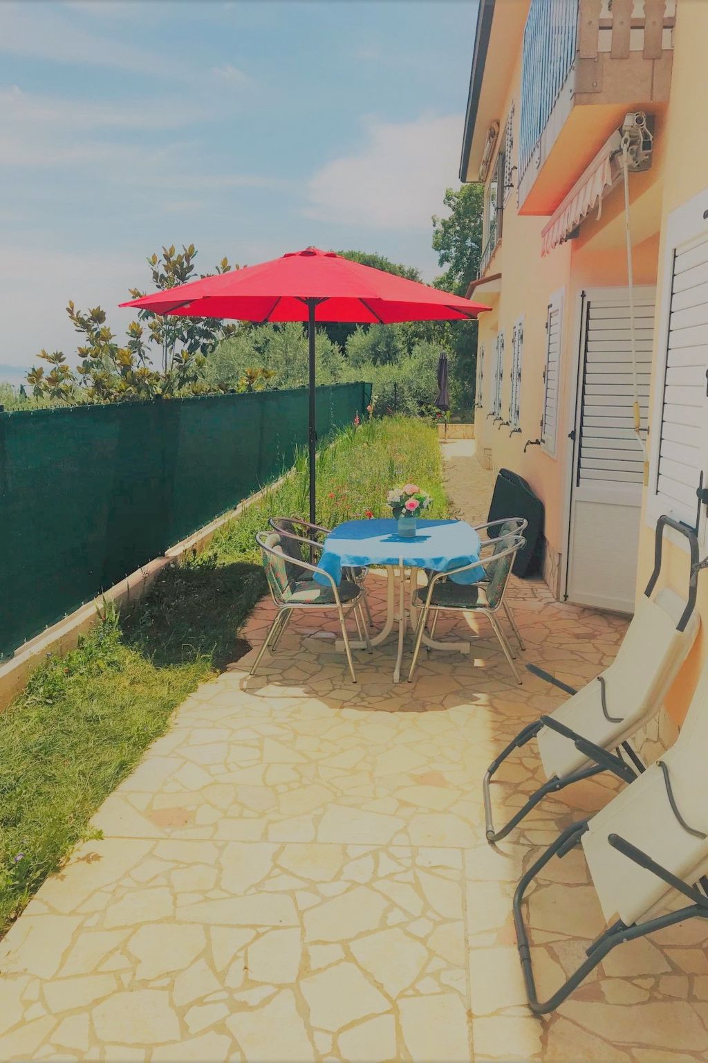 Niki mit Meerblick-Image-tags.info