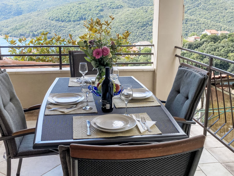 Partial Sea & City View - Rabac